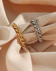 Twisted Chain Ring