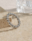 Twisted Chain Ring